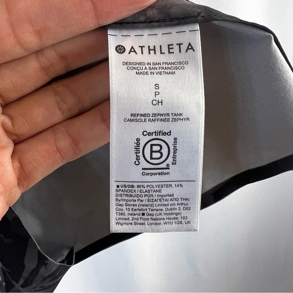 Athleta Women's Zephyr Refined Tank
Top Lumen Floral Size:SP
Sleeveless Black - Picture 13 of 14